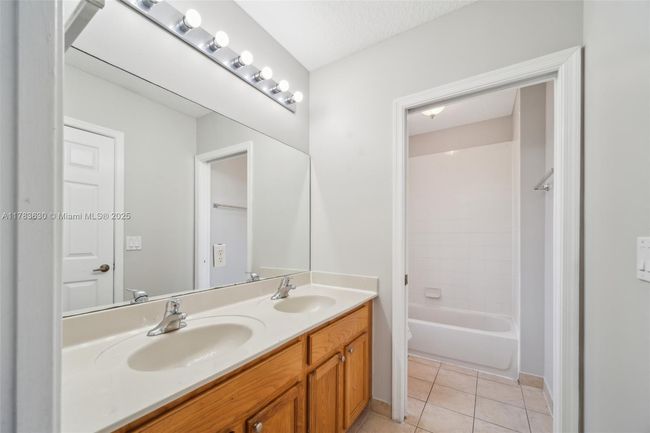 13921 Sw 278 Th St, House other with 5 bedrooms, 4 bathrooms and null parking in Homestead FL | Image 26