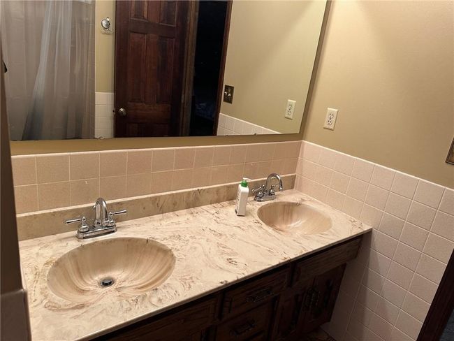 Double vanity | Image 53