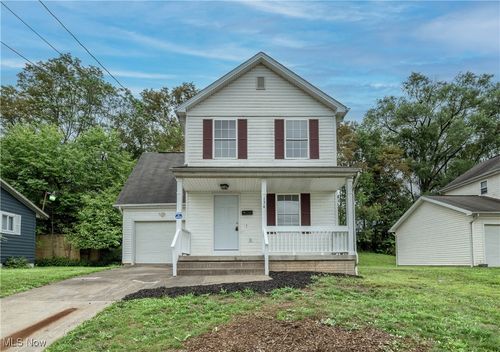 134 Chambers St, Campbell, OH, 44405-1809 | Card Image