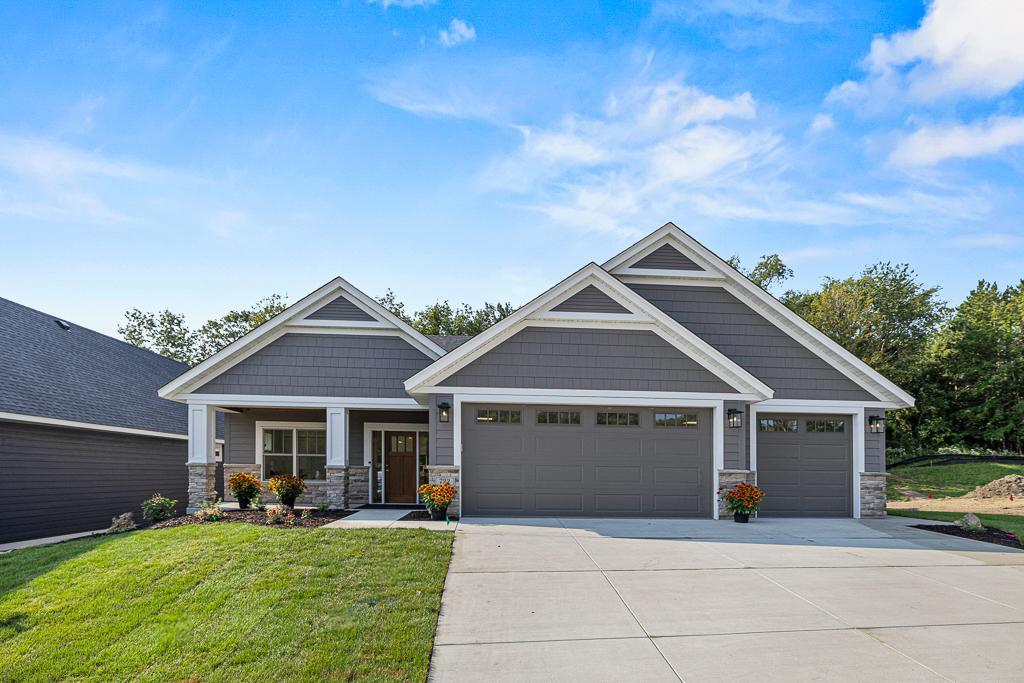 Ensconced Way, Chaska, MN 55318