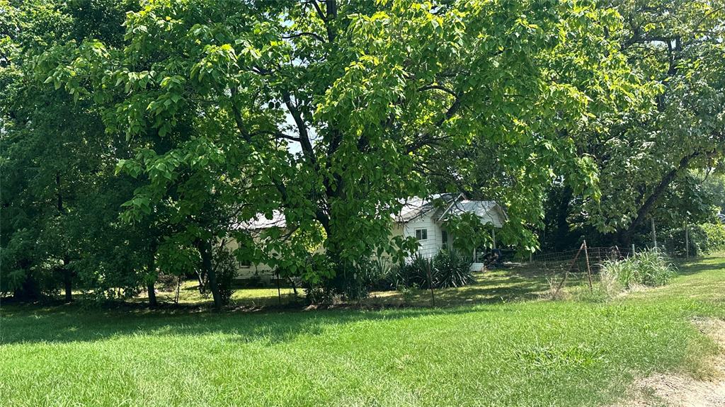 1st St, Wewoka, OK 74884