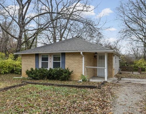 325 S Crane St, Independence, MO, 64050-4026 | Card Image