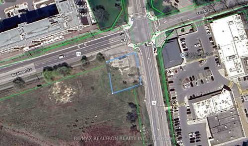 19132 Leslie St, Sharon, ON, L0G1V0 | Card Image