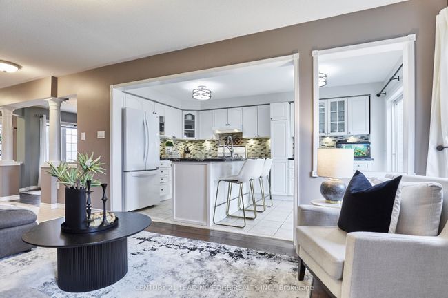 31 Aster Cres, House other with 3 bedrooms, 4 bathrooms and 2 parking in Whitby ON | Image 13