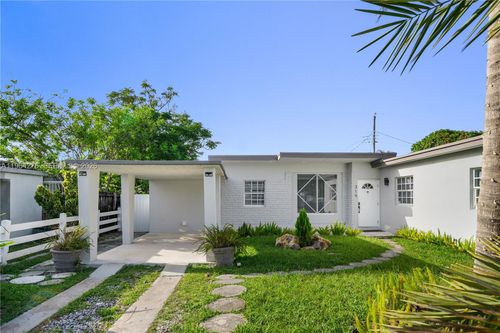 315 Nw 106th St, Miami, FL, 33150-1150 | Card Image