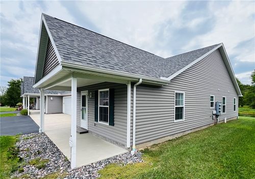 1840 Alexander Ave, Geneva, OH, 44041-7131 | Card Image