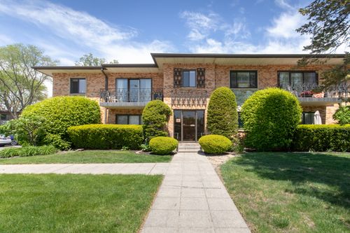 apt-1d-1033 Busse Hwy, Park Ridge, IL, 60068-1847 | Card Image