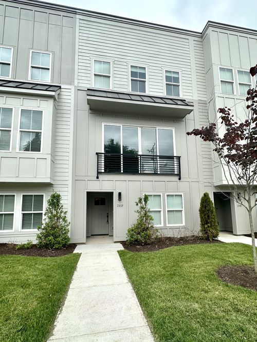 1539 57th Ave N, Nashville, TN, 37209-1563 | Card Image