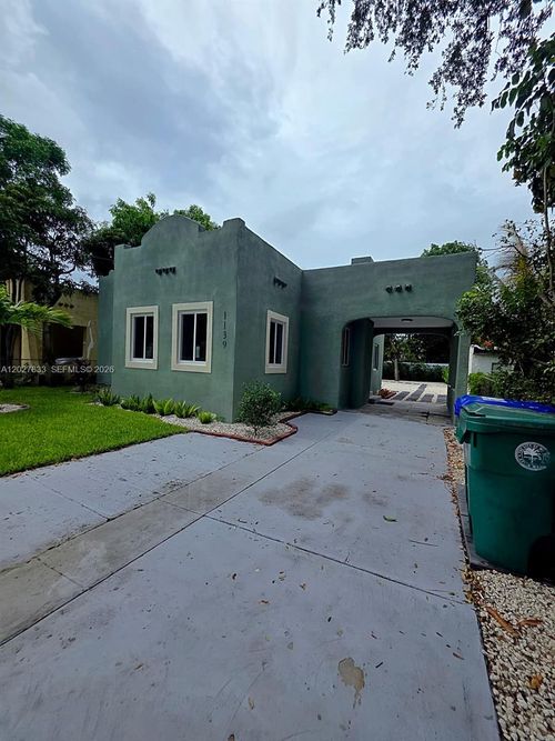 1139 Nw 37th St, Miami, FL, 33127-3018 | Card Image