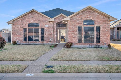 201 Bluebonnet Ln, Waxahachie, TX, 75165-4662 | Card Image
