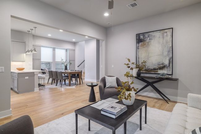 2513 Moreno St, House other with 4 bedrooms, 4 bathrooms and 2 parking in Austin TX | Image 5