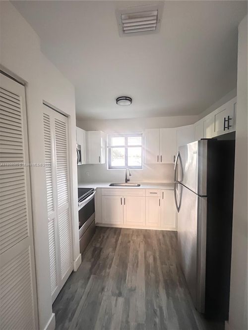 apt-11-3417 Nw 22nd Ave, Miami, FL, 33142-5324 | Card Image