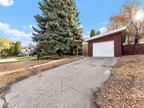 369 11 St Ne, Medicine Hat, AB, T1A6A8 | Card Image