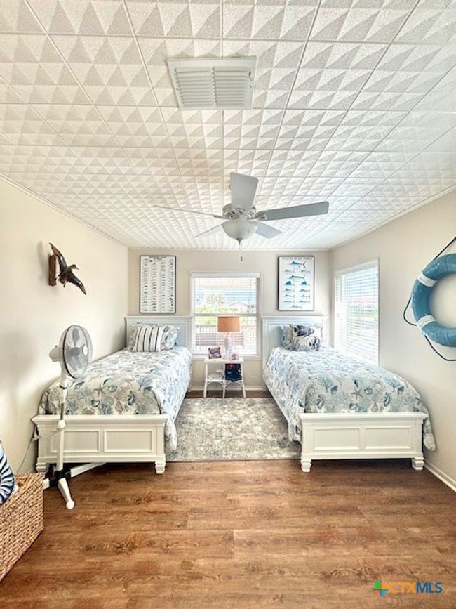 604 W Maple St, House other with 5 bedrooms, 3 bathrooms and null parking in Port O Connor TX | Image 19