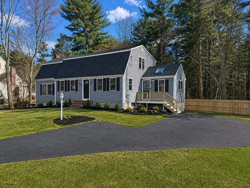 53 Bridge St, Raynham, MA, 02767-1988 | Card Image