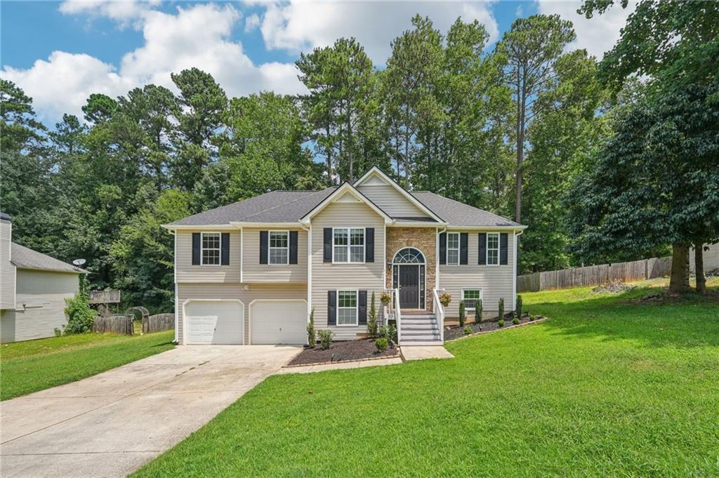 Oakleigh Ln, Dallas, GA 30132