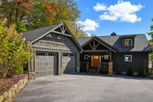 658 Continental Dr, Sapphire, NC, 28774 | Card Image