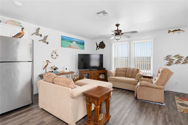 326 E 10 Th St, House other with 1 bedrooms, 2 bathrooms and null parking in Rockport TX | Image 11