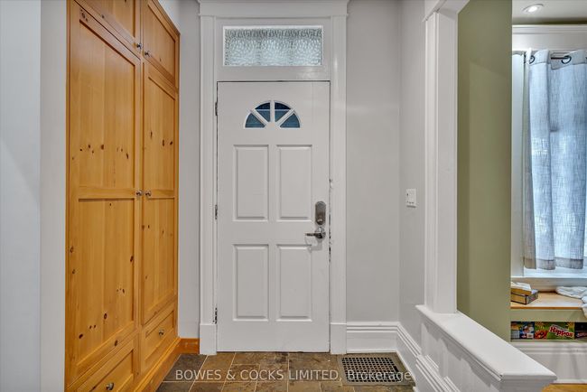 709 Bethune St, House other with 3 bedrooms, 2 bathrooms and 3 parking in Peterborough ON | Image 5