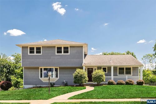 117 Avenue B, Haledon, NJ, 07508-1023 | Card Image
