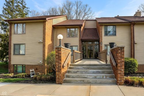 apt-e-201 Bluffs Cir, Noblesville, IN, 46062-8802 | Card Image