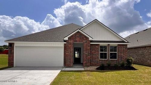 140 Lake Ridge Dr, Broussard, LA, 70518-7530 | Card Image