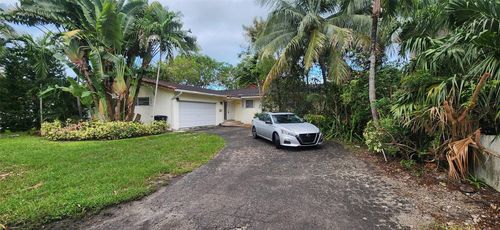 11660 Canal Dr, North Miami, FL, 33181-3219 | Card Image