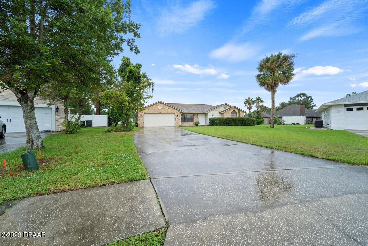 Piccadilly Dr, Daytona Beach, FL 32117