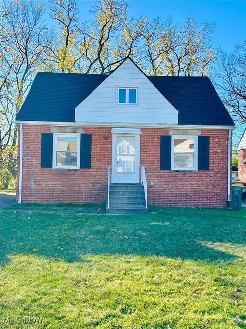 20510 Mountville Dr, Maple Heights, OH, 44137-2461 | Card Image