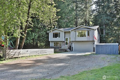7806 Blakely Avenue, Clinton, WA, 98236 | Card Image