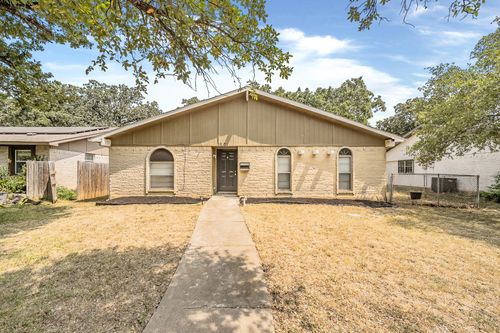 1201 Kingston Dr, Lewisville, TX, 75067-5029 | Card Image