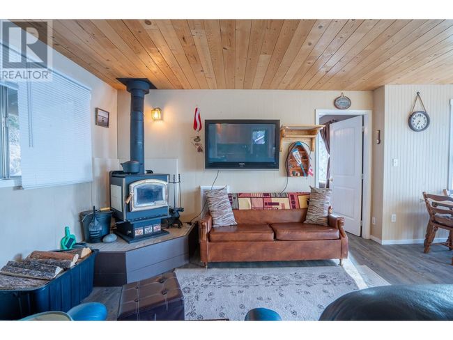 52200 Lloyd Dr, House other with 2 bedrooms, 1 bathrooms and null parking in Vanderhoof BC | Image 15