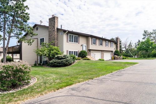 10326 Balsam Ln, Eden Prairie, MN, 55347-4525 | Card Image