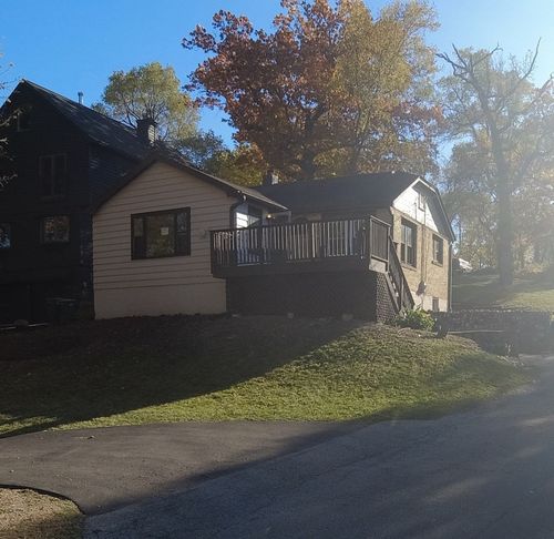 101 Siloam Ave, Fox Lake, IL, 60020-1845 | Card Image