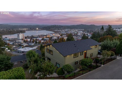 744 Telegraph Dr, Coos Bay, OR, 97420-2239 | Card Image