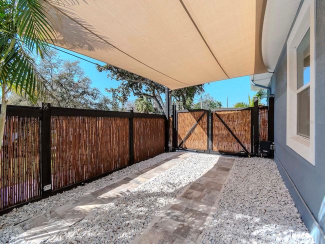 ADDITIONAL PARKING ON SIDE WITH REMOTE CONTROL GATE | Image 39