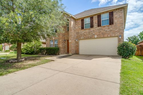 812 Sheryn Dr, Burleson, TX, 76028-8654 | Card Image