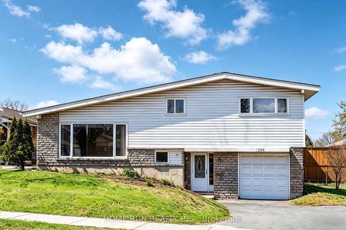 1259 Meadowlands Dr E, Nepean, ON, K2E6K4 | Card Image