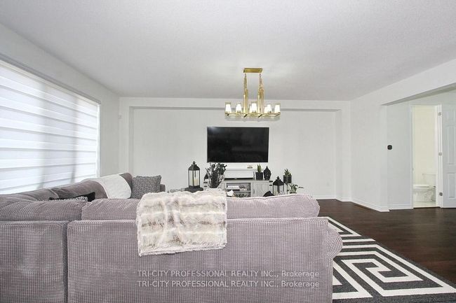 16 Dolucci Cres, House other with 4 bedrooms, 3 bathrooms and 2 parking in Brampton ON | Image 26