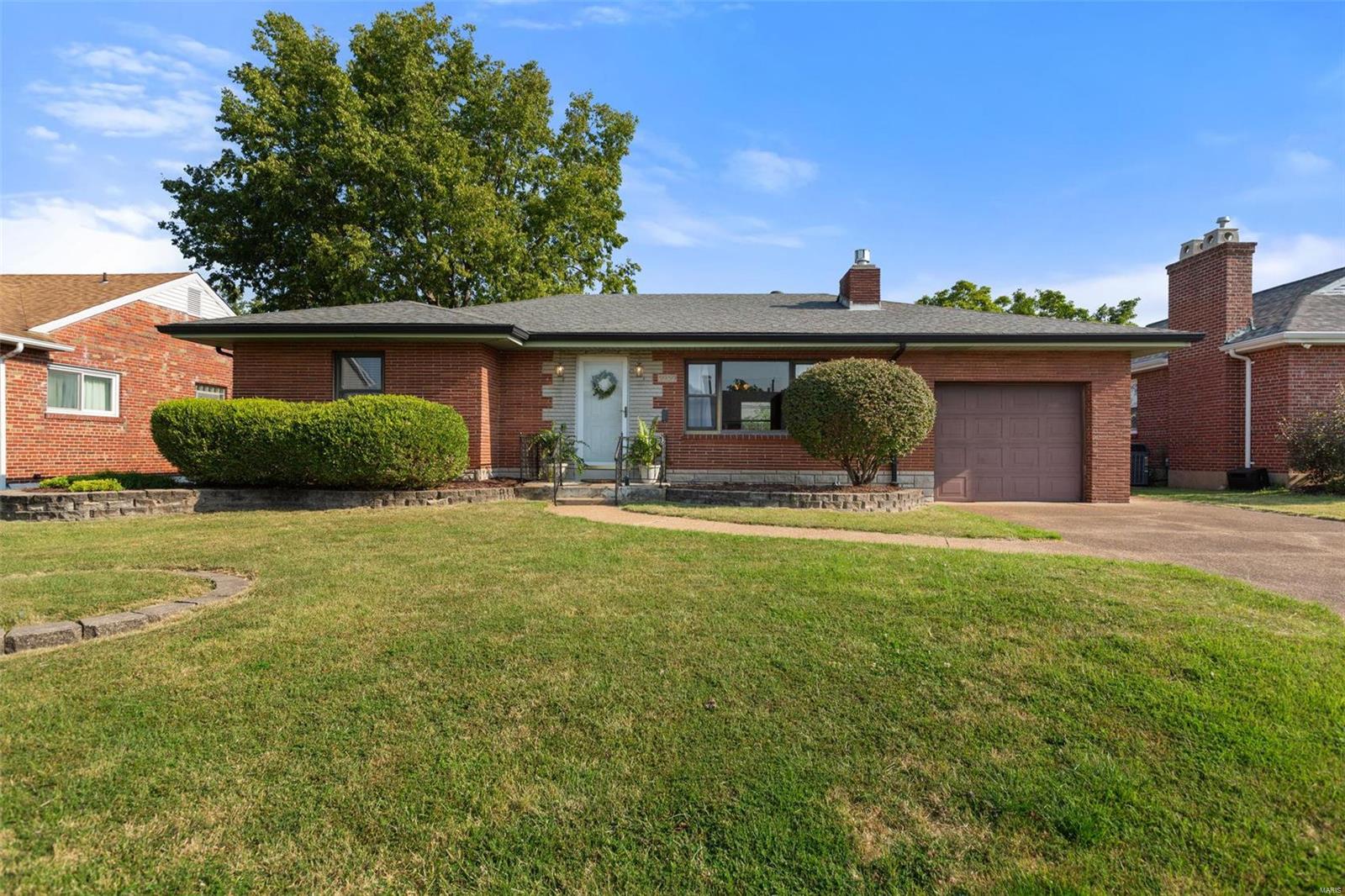 Keith Pl, Saint Louis, MO 63109