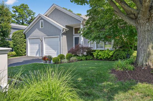 48 Fieldstone Ln, Oyster Bay, NY, 11771-3108 | Card Image