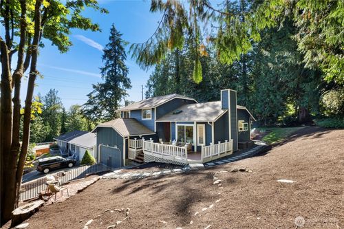 22721 Ne 12th Pl, Sammamish, WA, 98074-6813 | Card Image