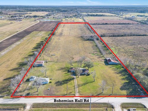 16910 Bohemian Hall Rd, Crosby, TX, 77532-4727 | Card Image