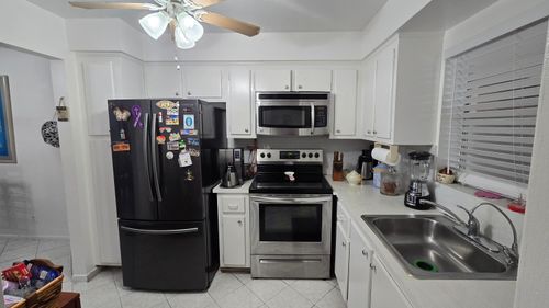 305-1200 Tallwood Ave, Hollywood, FL, 33021-7973 | Card Image