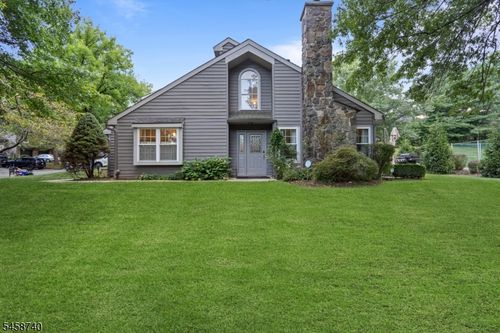 a-40 Roxbury Ct, Princeton, NJ, 08540 | Card Image