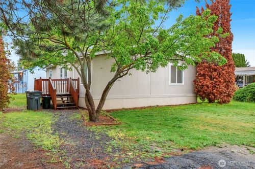 121-4815 Airway Dr Ne, Moses Lake, WA, 98837-1064 | Card Image