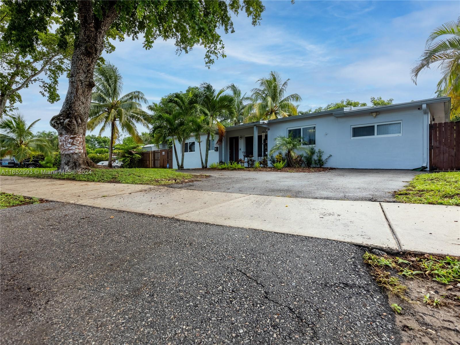34th Ave, Fort Lauderdale, FL 33312