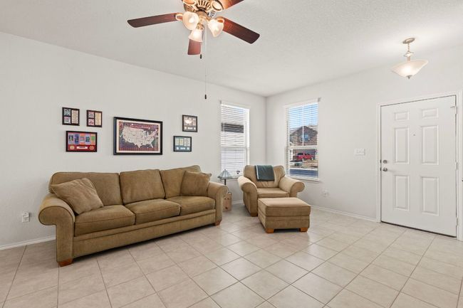 612 Reinhardt Blvd, House other with 3 bedrooms, 2 bathrooms and 2 parking in Georgetown TX | Image 5