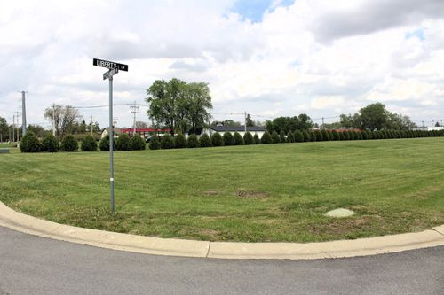 34 Liberty Ln, Clinton, IL, 61727-2605 | Card Image