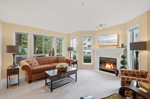 211-2575 Ware St, Abbotsford, BC, V2S3E2 | Card Image